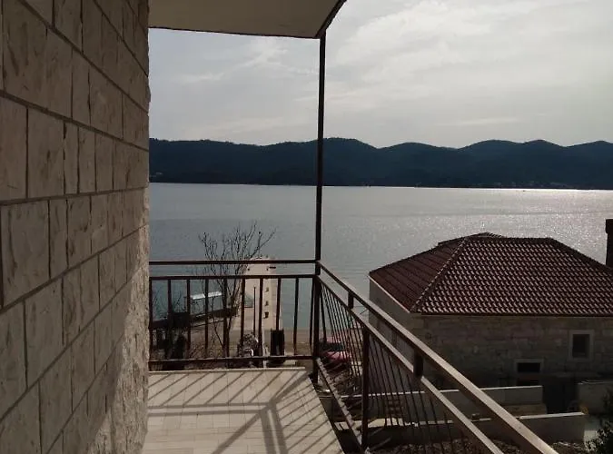 Ljilja Apartament Kuciste